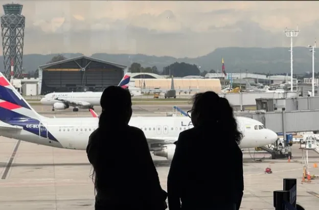 Colombia alcanza récord histórico con más de 211 millones de pasajeros movilizados por aeropuertos durante actual gobierno