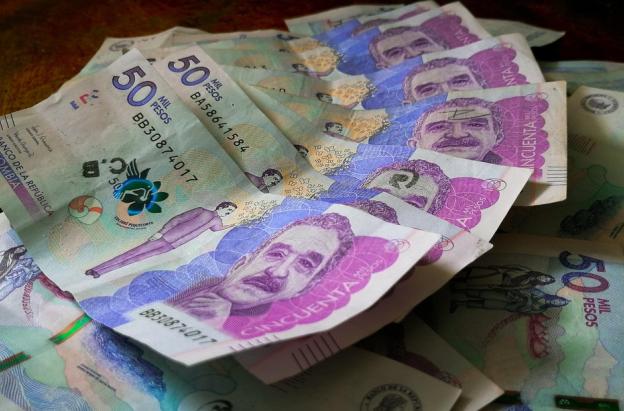 El peso colombiano se fortalece en marzo de 2026 y destaca frente a otras monedas 