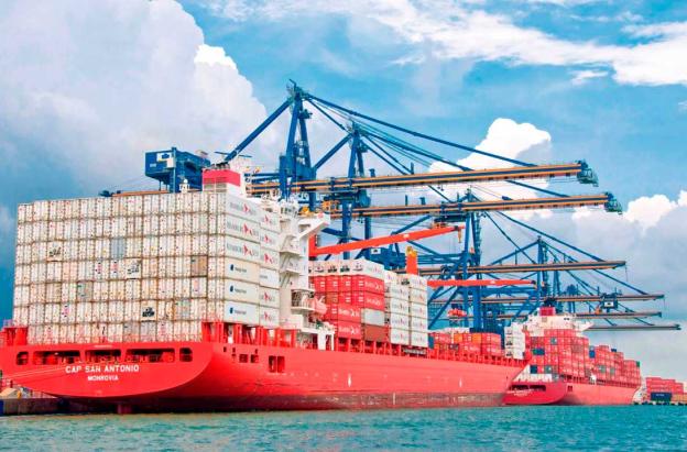 Presidente Petro destaca el aumento de diversificación económica y disminución del déficit de cuenta corriente