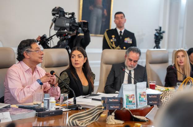 Presidente Petro detalla plan tras la liquidación de EPS.