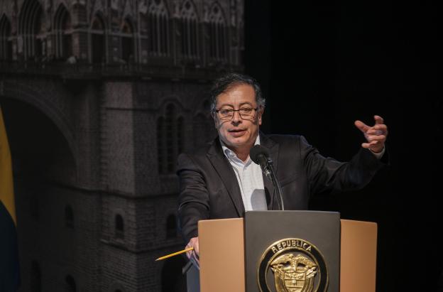 Thomas Greg & Sons vuelve a encargarse de las elecciones.