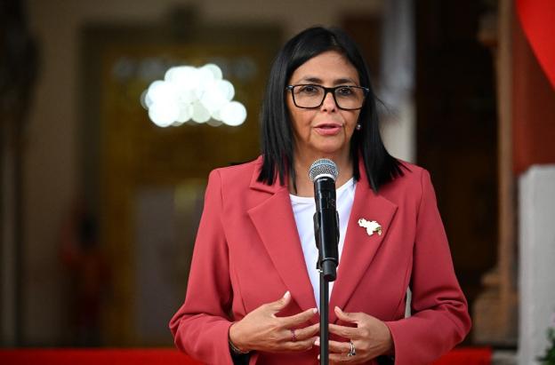 Delcy Rodríguez celebra el levantamiento de sanciones de EE.UU. como señal de normalización bilateral