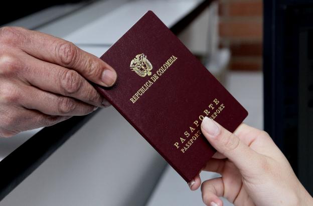 Presidente Petro denuncia que dueños de Thomas Greg and Sons no devuelven claves de datos de usuarios de pasaportes