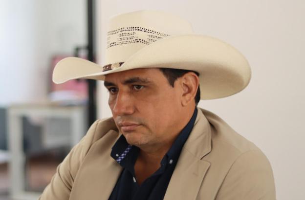 Alirio Barrera, jefe de debate de Paloma Valencia, señalado de acoso sexual y bajo investigación por presunta acumulación de tierras baldías