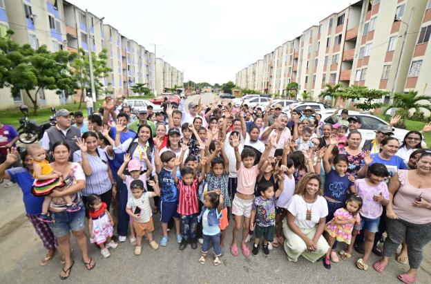 Calidad de vida en Colombia mejora: baja déficit habitacional y sube acceso a internet