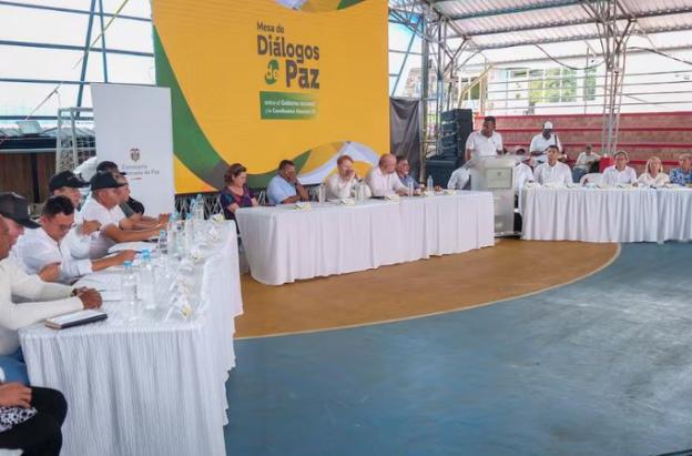 Gobierno avanza en diálogos de paz con la Coordinadora Bolivariana, división de la Segunda Marquetalia de las FARC