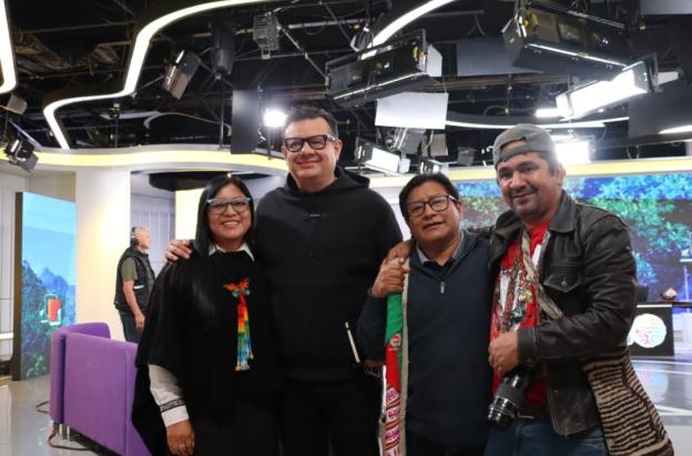 Reconocimiento a Hollman Morris por el pueblo Nasa. / Foto: Nairo Jacanamijoy.