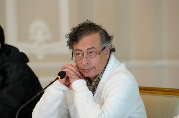 Petro denunciará penalmente presidente Ecuador Daniel Noboa