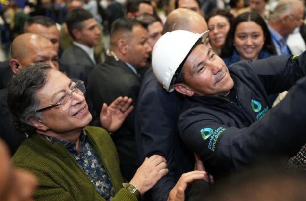 Petro responde a abucheos. / Foto: Presidencia.