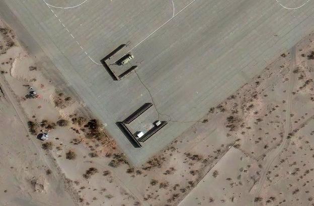 Imágenes satelitales revelan que Irán destruyó cientos de activos militares de EE.UU. en el Golfo, mucho más de lo que Washington admite