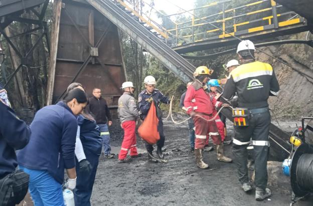 9 mineros en Sutatausa murieron tras explosión en mina