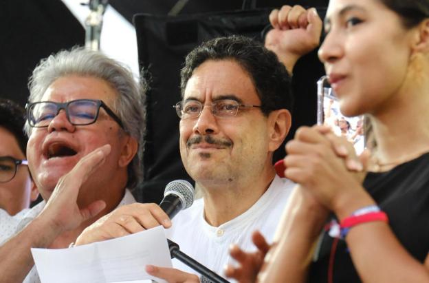 Así funciona la maquinaria de la desinformación contra Iván Cepeda.