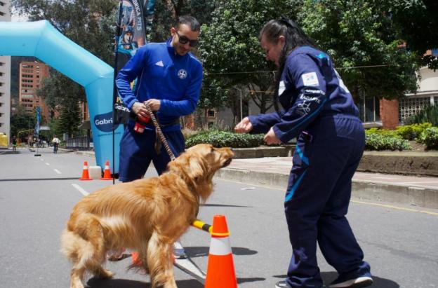Las ciclovías de Bogotá contarán con nuevas estaciones para mascotas y sus cuidadores, con actividades de bienestar, recreación y nutrición animal disponibles desde mayo y hasta final de año.