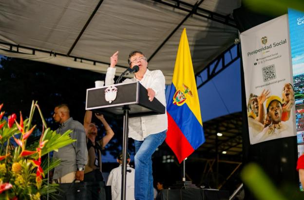 Hondurasgate: Petro cuestiona falta de investigación