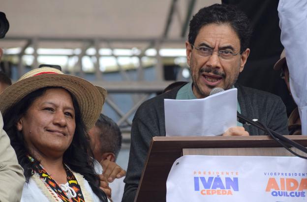 Iván Cepeda calificó de racistas palabras de Uribe