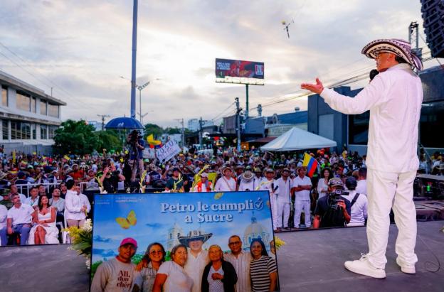  Presidente Petro defiende reformas sociales en Sincelejo