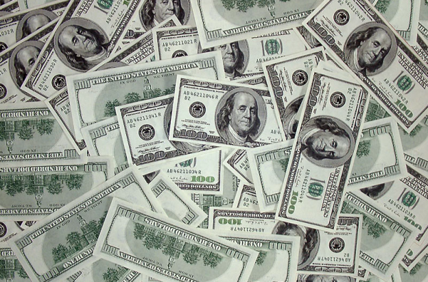 billetes de cien dólares