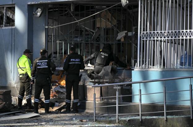 Ecuador: un herido y daños materiales tras estallido de dos bombas