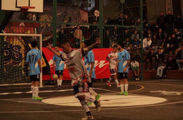 Fútbol callejero. / Foto: Cortesía.
