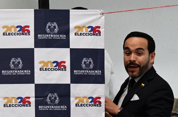 Tribunal admite tutela que busca tumbar la candidatura de De la Espriella por doble nacionalidad