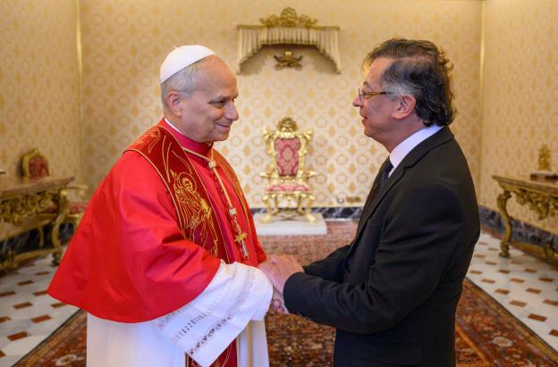 Petro y el Papa León XIV se reunieron en el Vaticano