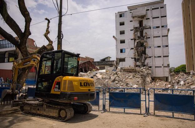 Gobierno abre la puerta al sector privado para reconstruir viviendas rurales tras el terremoto