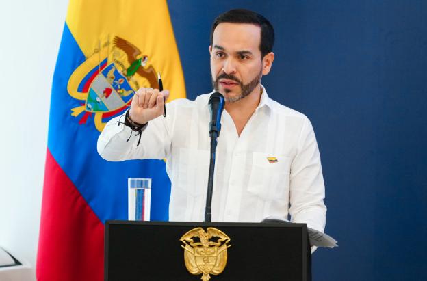 Presidente De La Espriella ordena plan de austeridad: restringe viajes y publicidad en el gobierno