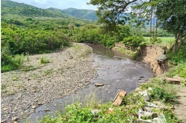 la CAR a pide ahorro de agua a la ciudadanía