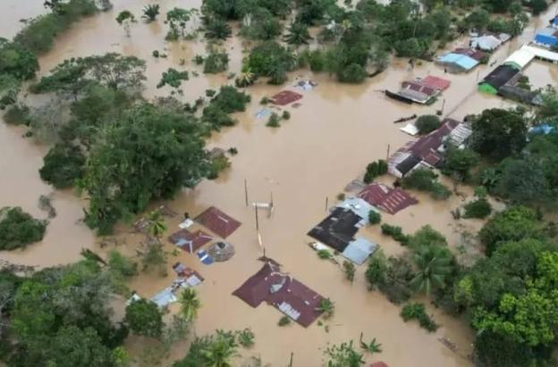 Lluvias causan inundaciones y emergencias en el Caribe