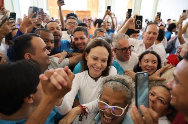 María Corina Machado regresó a Venezuela este domingo
