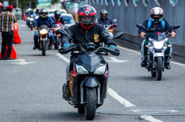 Desde hoy rige restricción a la circulación de motos en Bogotá durante Halloween