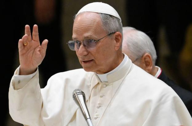 El papa León XIV evoluciona favorablemente tras cirugía; su visita por Suramérica se mantiene.