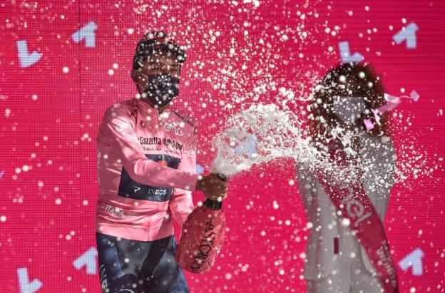 Egan_bernal_giro.jpg
