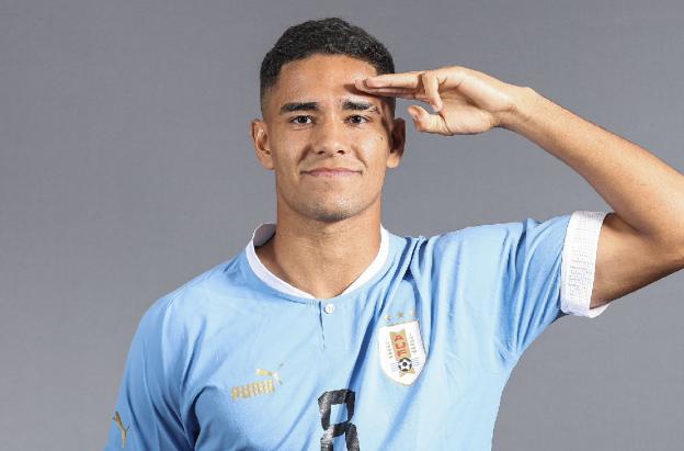 El-barrendero-uruguayo-que-podra-ver-a-su-hijo-jugar-la-final-del-Mundial-Sub-20.jpg