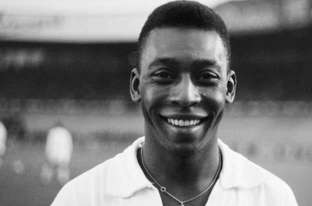 Luto-en-Brasil-por-la-muerte-de-Pele.jpg
