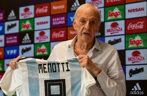 Menotti-Argentina.jpg