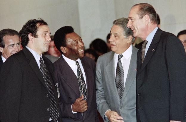 Pele-tres-matrimonios-siete-hijos-y-una-vida-de-telenovela.jpg