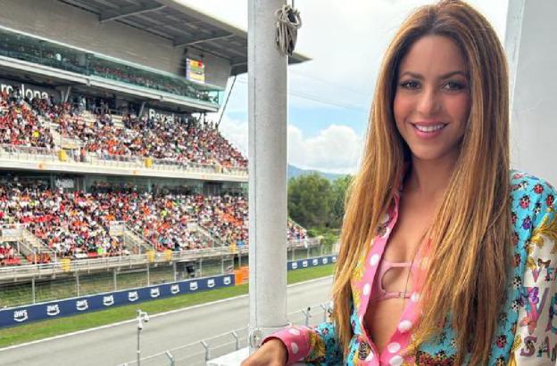 Shakira-acompano-a-Lewis-Hamilton-en-el-Gran-Premio-de-Espana-1.jpg