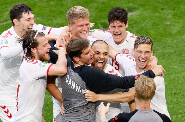 dinamarca-celebra-cuartos-eurocopa.jpg