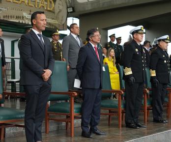 Presidente Petro y el ministro de defensa, Pedro Arnulfo