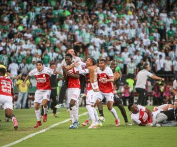 Victoria de Santa Fe frente a Nacional en Medellín