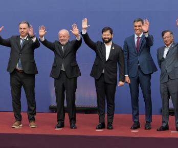 Líderes de izquierda se reúnen en Chile para defender multilateralismo
