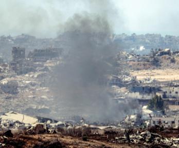 Israel mata a periodista embarazada y nueve familiares en Gaza