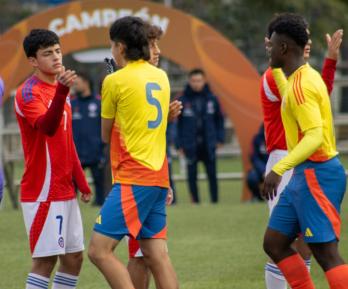 Selección Colombia en partido en El Catatumbo. / Foto: FCF.