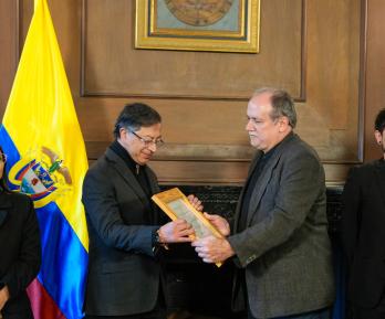 Universidad argentina otorga Doctor Honoris Causa al presidente Petro