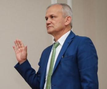 Carlos Ramón González.