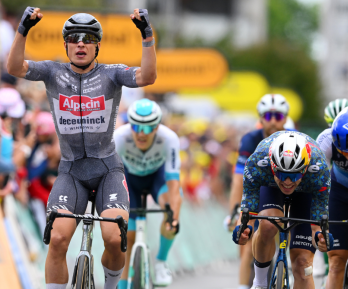 Jasper Philipsen volvió al triunfo en la etapa 8 de La Vuelta 2025
