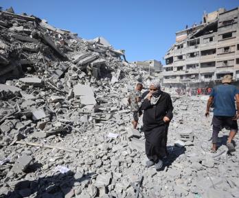 Bombardeos israelíes en Gaza dejan cerca de 65 mil palestinos asesinados y miles de desplazados