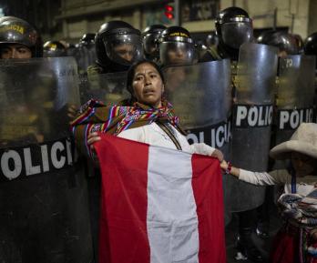 Perú vive su segundo día de protestas contra la reforma pensional que obliga a aportar a fondos privados