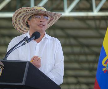 Presidente explica sustitución voluntaria de cultivos